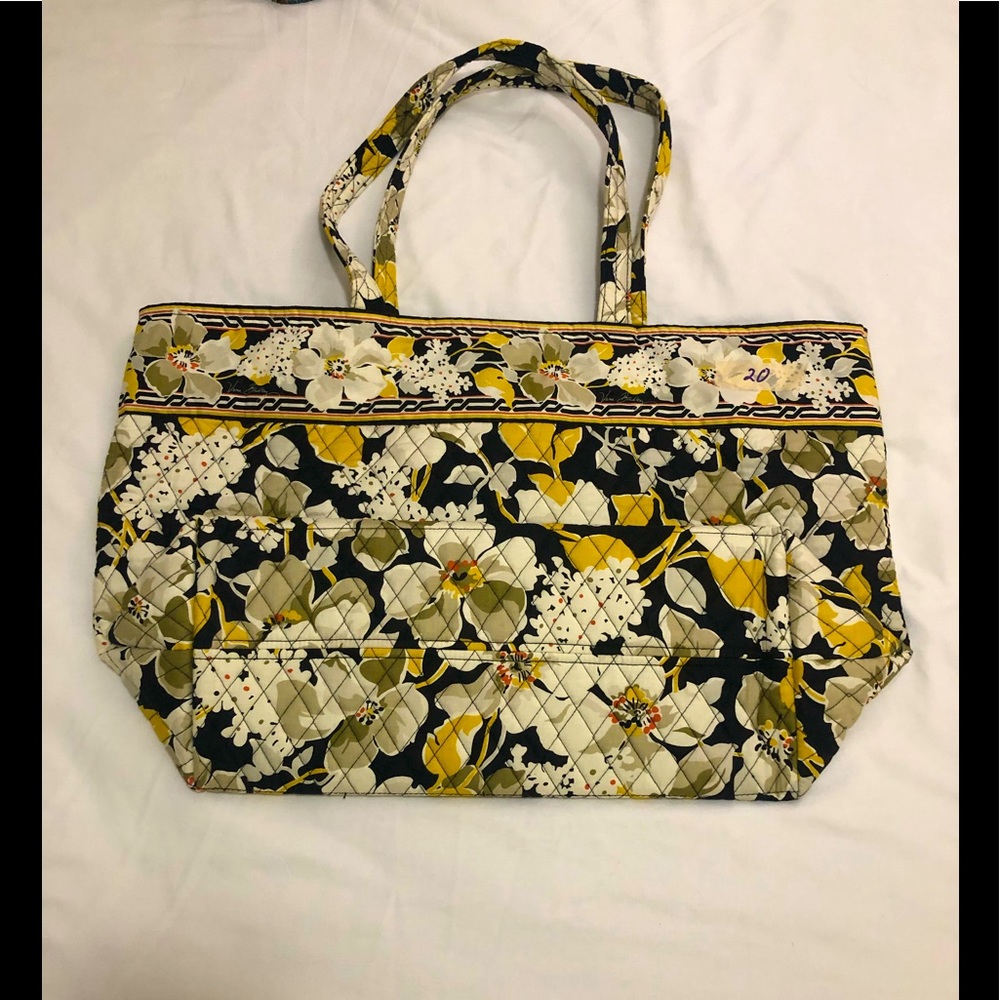 Vera Bradley Dogwood tote